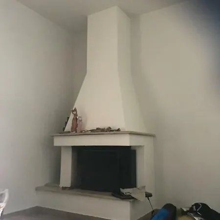 Rhodes בית הארחה אסגורו